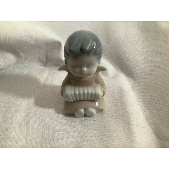 Global Art Angel Figurines, Set of 3, 2.5" - Picture 8 of 8